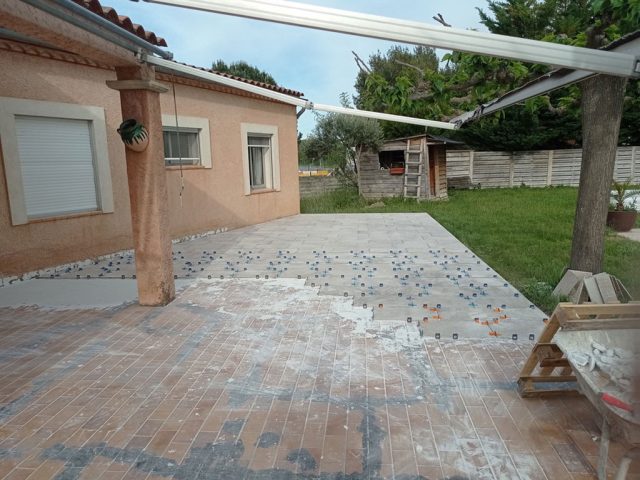 Chantier-de-terassement-par-votre-macon-pres-de-Mallemort