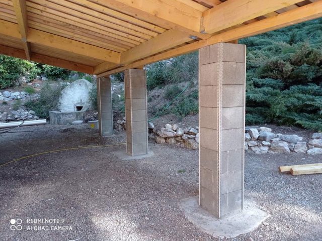Creation-dun-carport-a-Cheval-Blanc