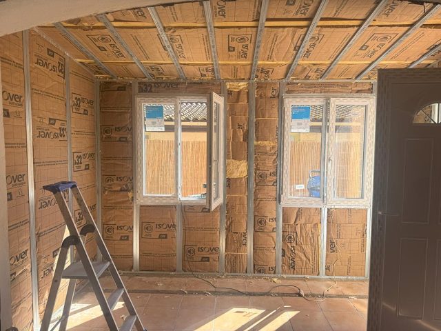 Hall-dentree-construction-par-votre-macon-a-Orgon